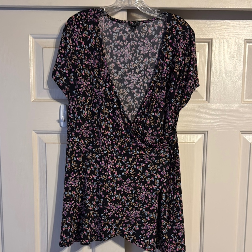 Floral Black Wrap Top